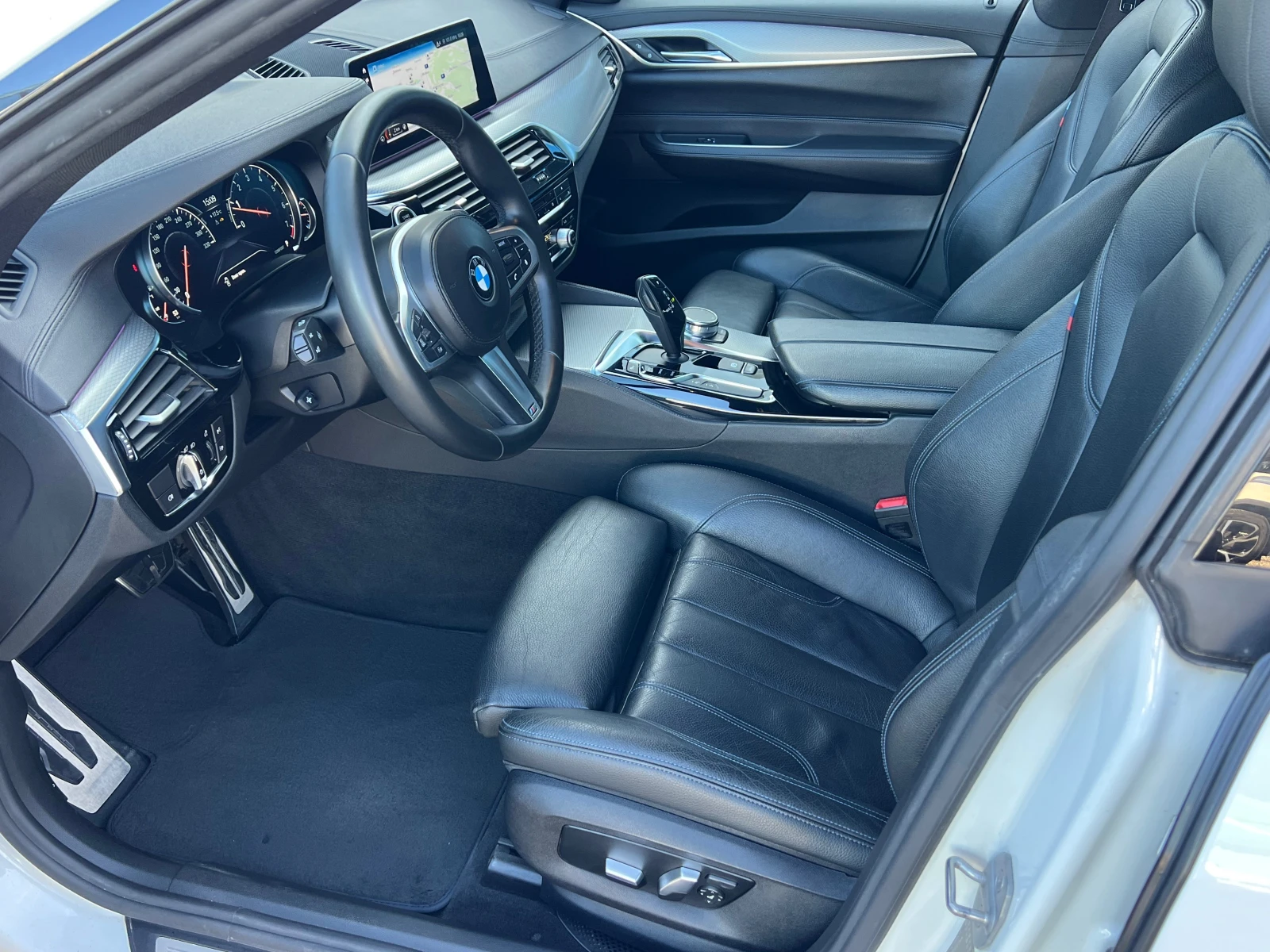 BMW 6 GT 640I, X-Drive, M SPORT, снимка 8 - Автомобили и джипове - 53800388