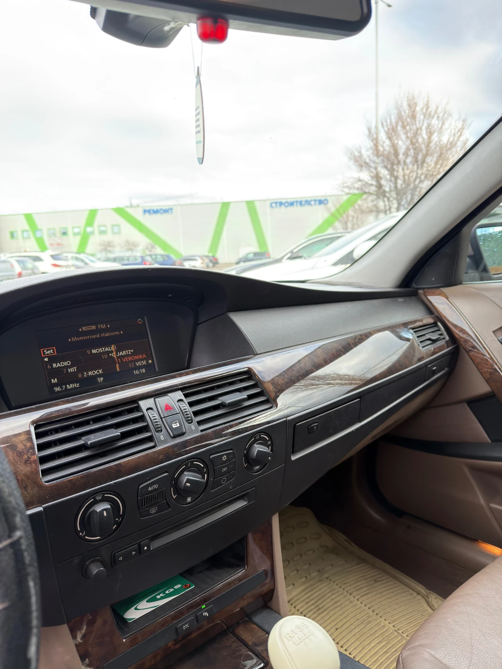 BMW 525, снимка 12 - Автомобили и джипове - 54095974