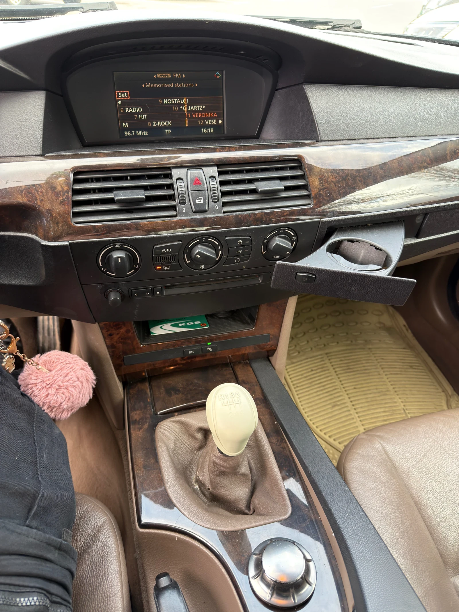 BMW 525, снимка 10 - Автомобили и джипове - 54095974