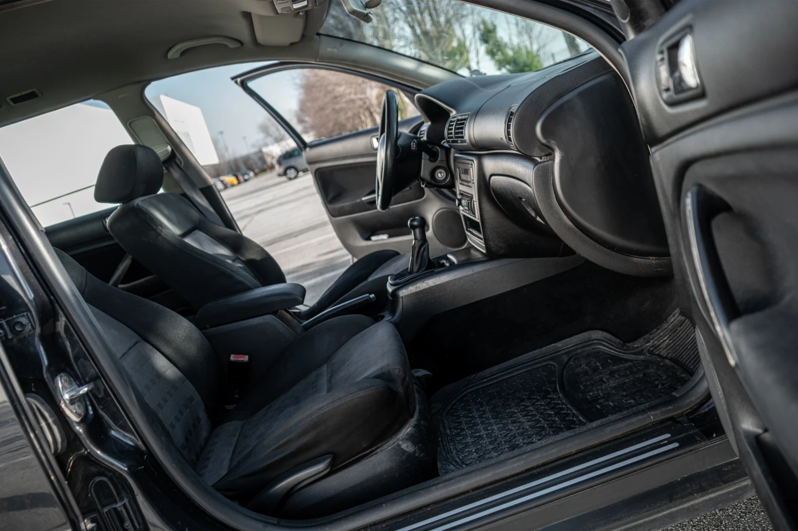 VW Passat  Variant 1.9 TDI, снимка 10 - Автомобили и джипове - 54208138