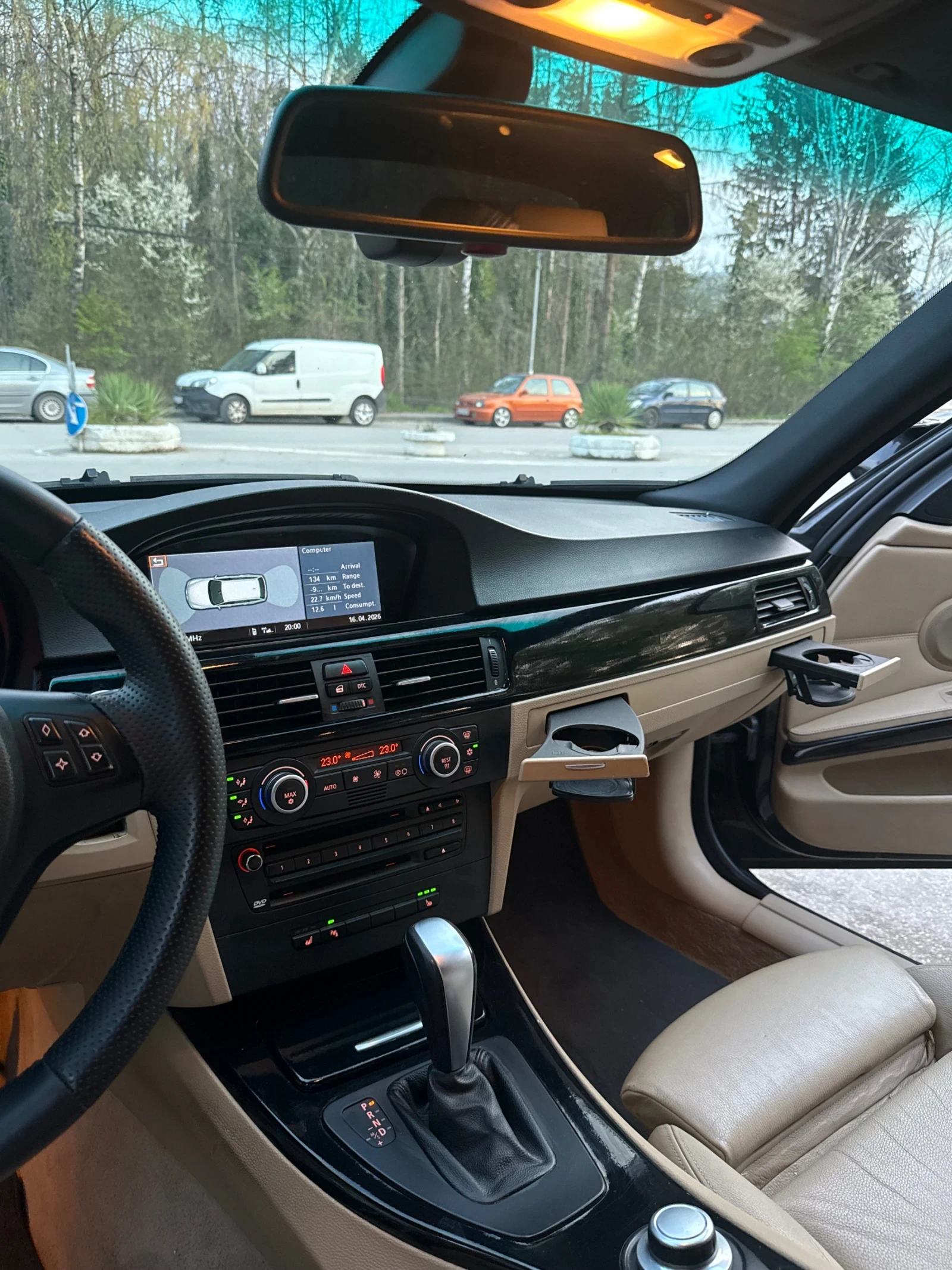 BMW 330, снимка 8 - Автомобили и джипове - 54276488