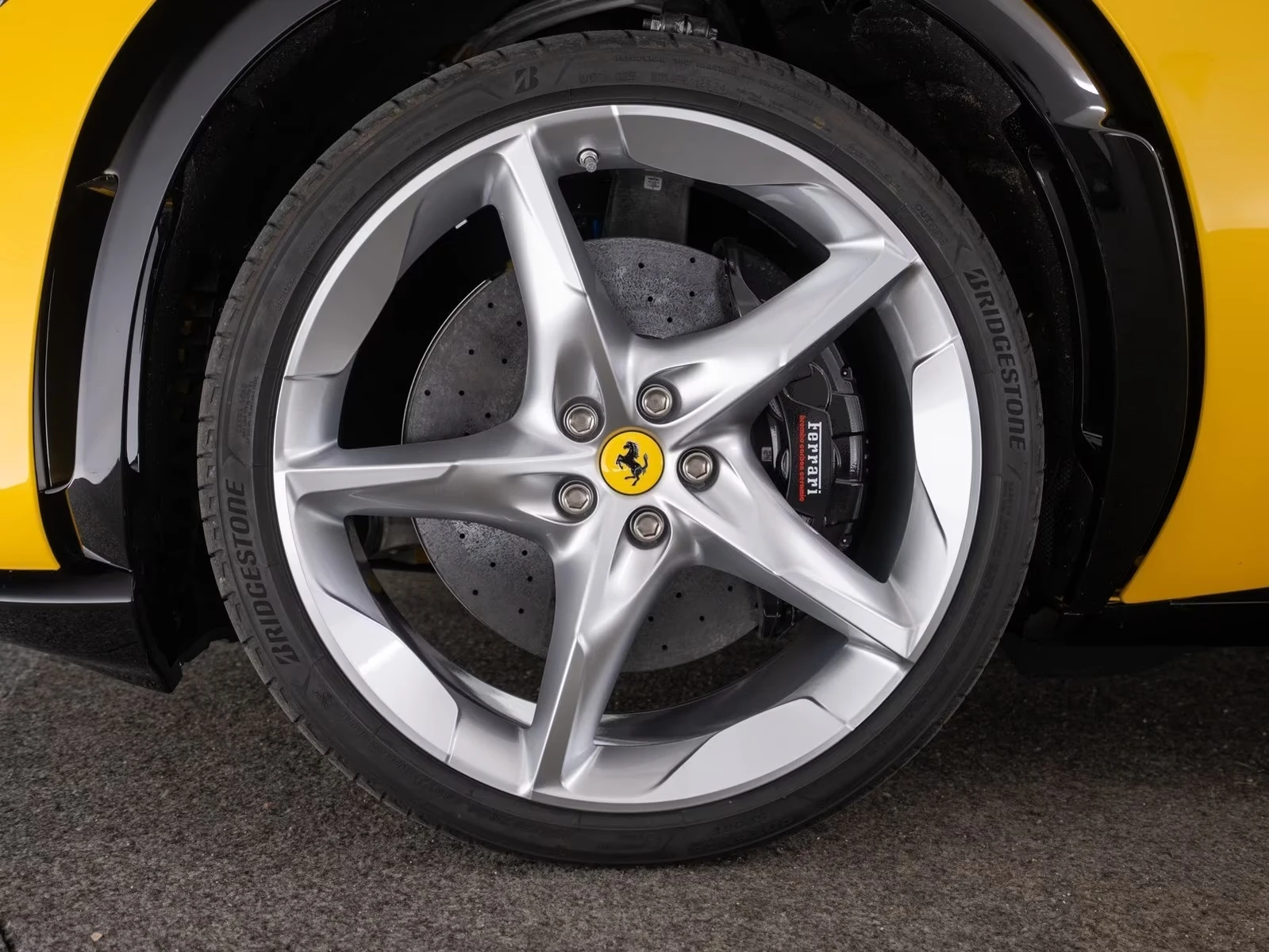 Ferrari Purosangue 6.5 V12 / CERAMIC / PANO / 360 / HUD / AIR /  | Mobile.bg � ����������� 7
