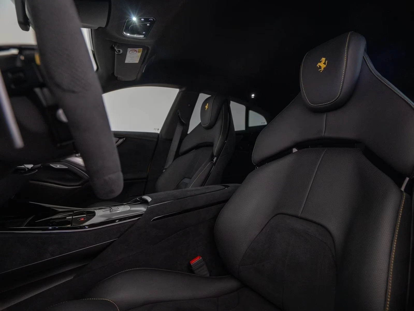 Ferrari Purosangue 6.5 V12 / CERAMIC / PANO / 360 / HUD / AIR /  | Mobile.bg � ����������� 10