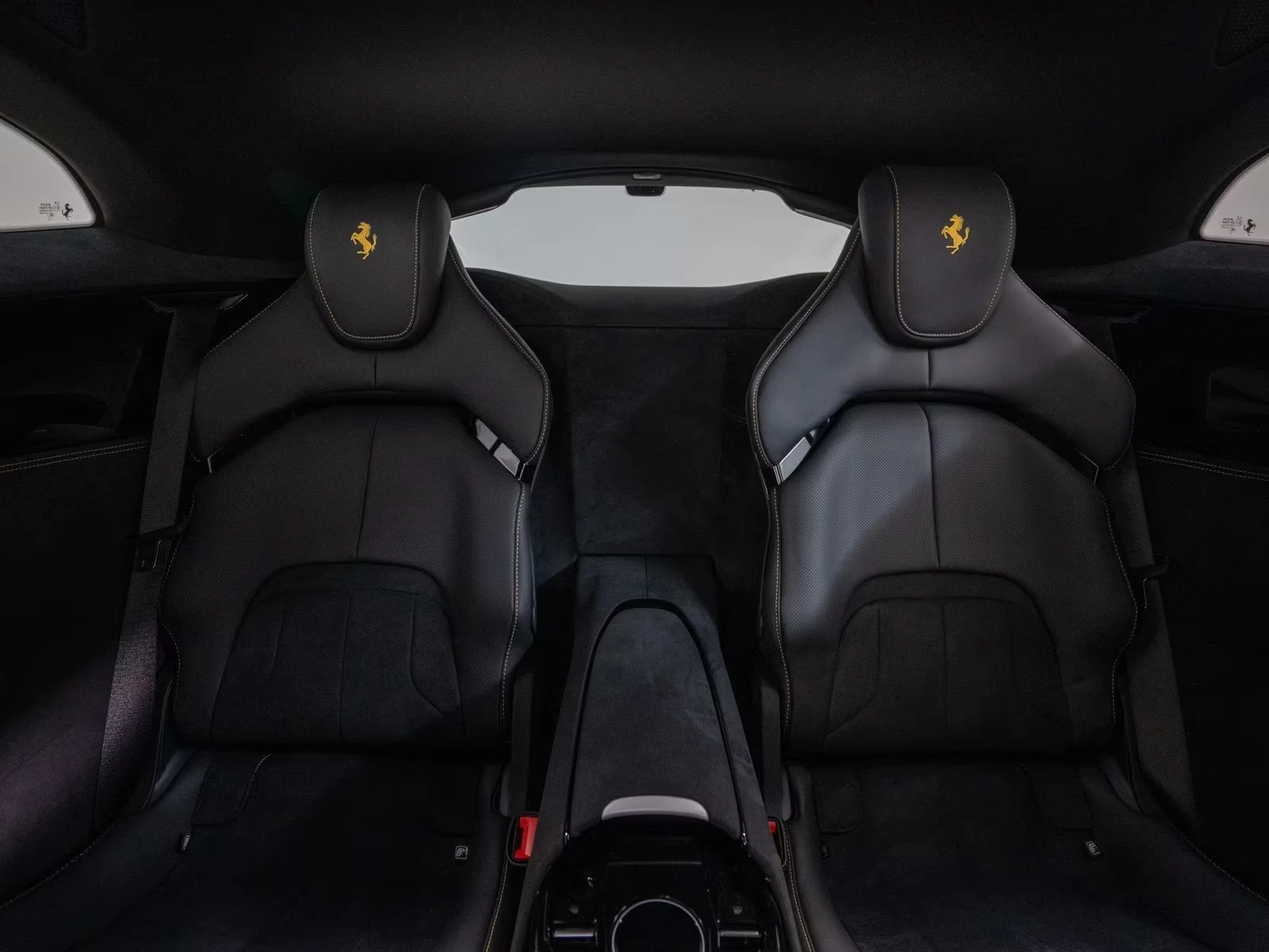 Ferrari Purosangue 6.5 V12 / CERAMIC / PANO / 360 / HUD / AIR /  | Mobile.bg � ����������� 17