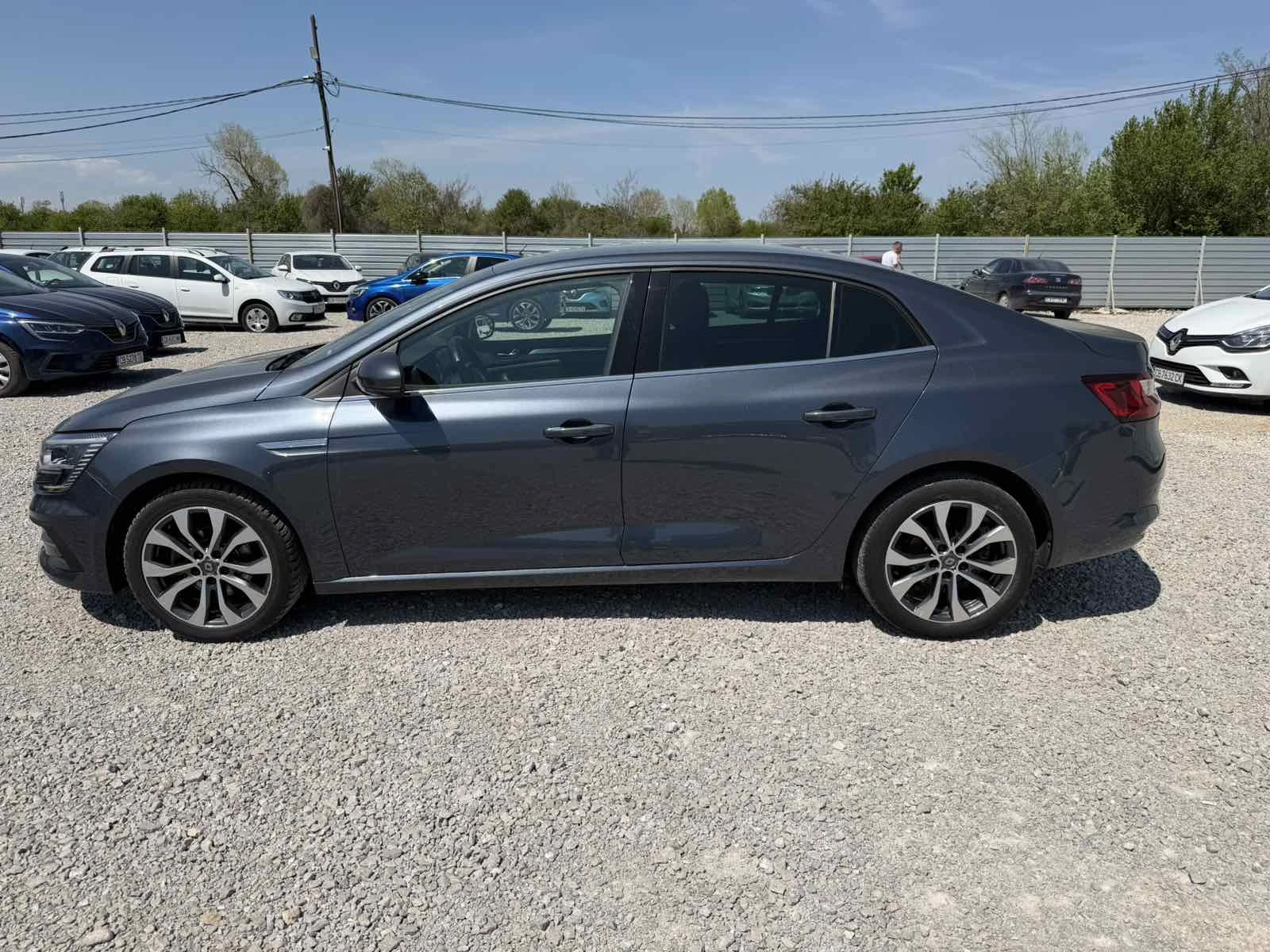 Renault Megane 1.3TCe/Sedan/140k.c./Intens | Mobile.bg � ����������� 8