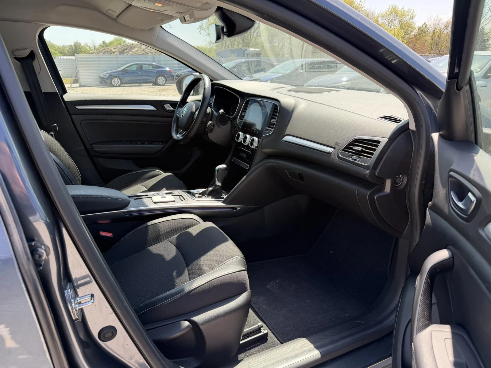 Renault Megane 1.3TCe/Sedan/140k.c./Intens | Mobile.bg � ����������� 11