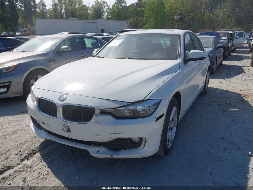 BMW 320 2.0l I, снимка 2 - Автомобили и джипове - 54370971