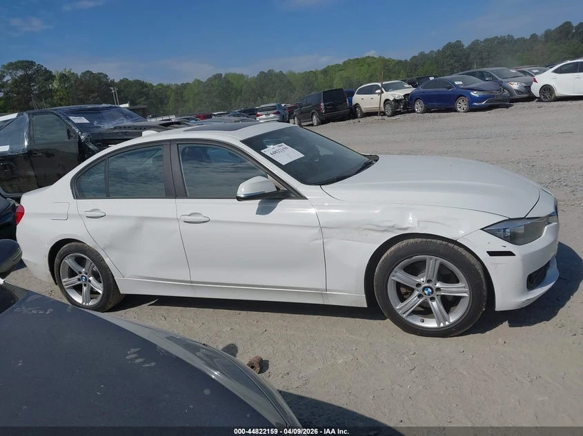 BMW 320 2.0l I, снимка 13 - Автомобили и джипове - 54370971