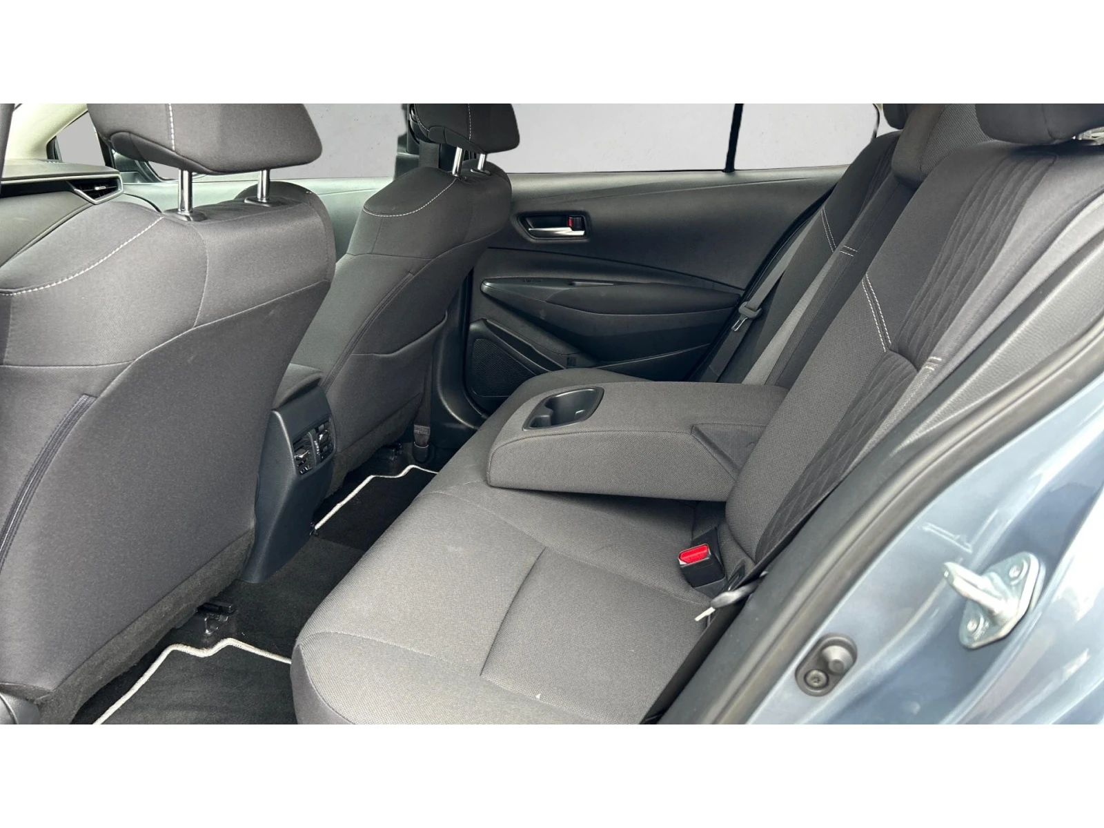 Toyota Corolla 1.8 HSD, Месечна вноска от 222  , снимка 12 - Автомобили и джипове - 54742820