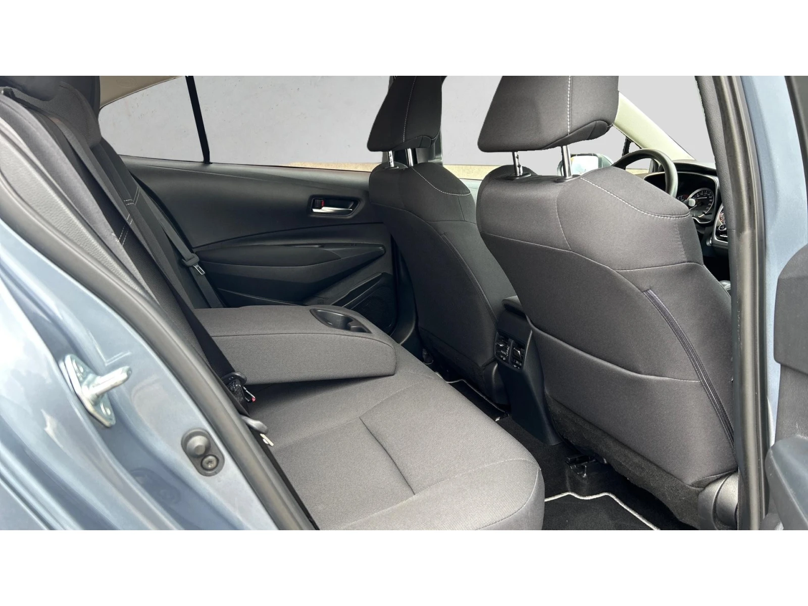 Toyota Corolla 1.8 HSD, Месечна вноска от 222  , снимка 10 - Автомобили и джипове - 54742820