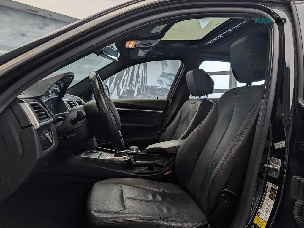BMW 330 xDrive * Pano * АвтоКредит * (ЦЕНА ДО БГ), снимка 7 - Автомобили и джипове - 54870904
