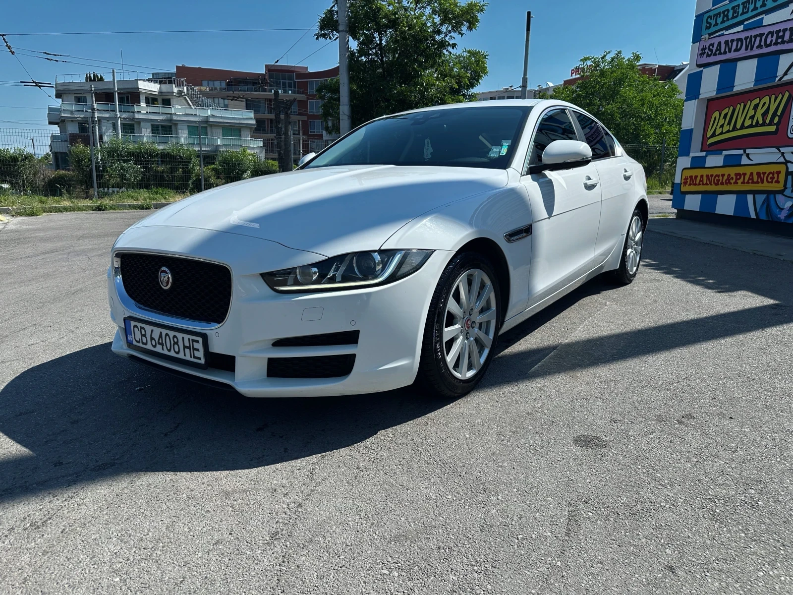 Jaguar XE SPORT 2.0D, снимка 3 - Автомобили и джипове - 55015516
