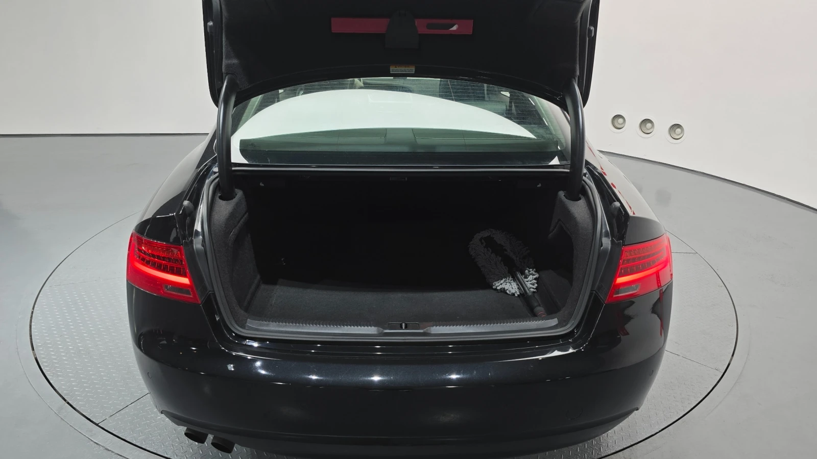 Audi A5 Quattro 2.0TFSI * ПОДГРЕВ * ЛЮК * КАМЕРА, снимка 5 - Автомобили и джипове - 55323229