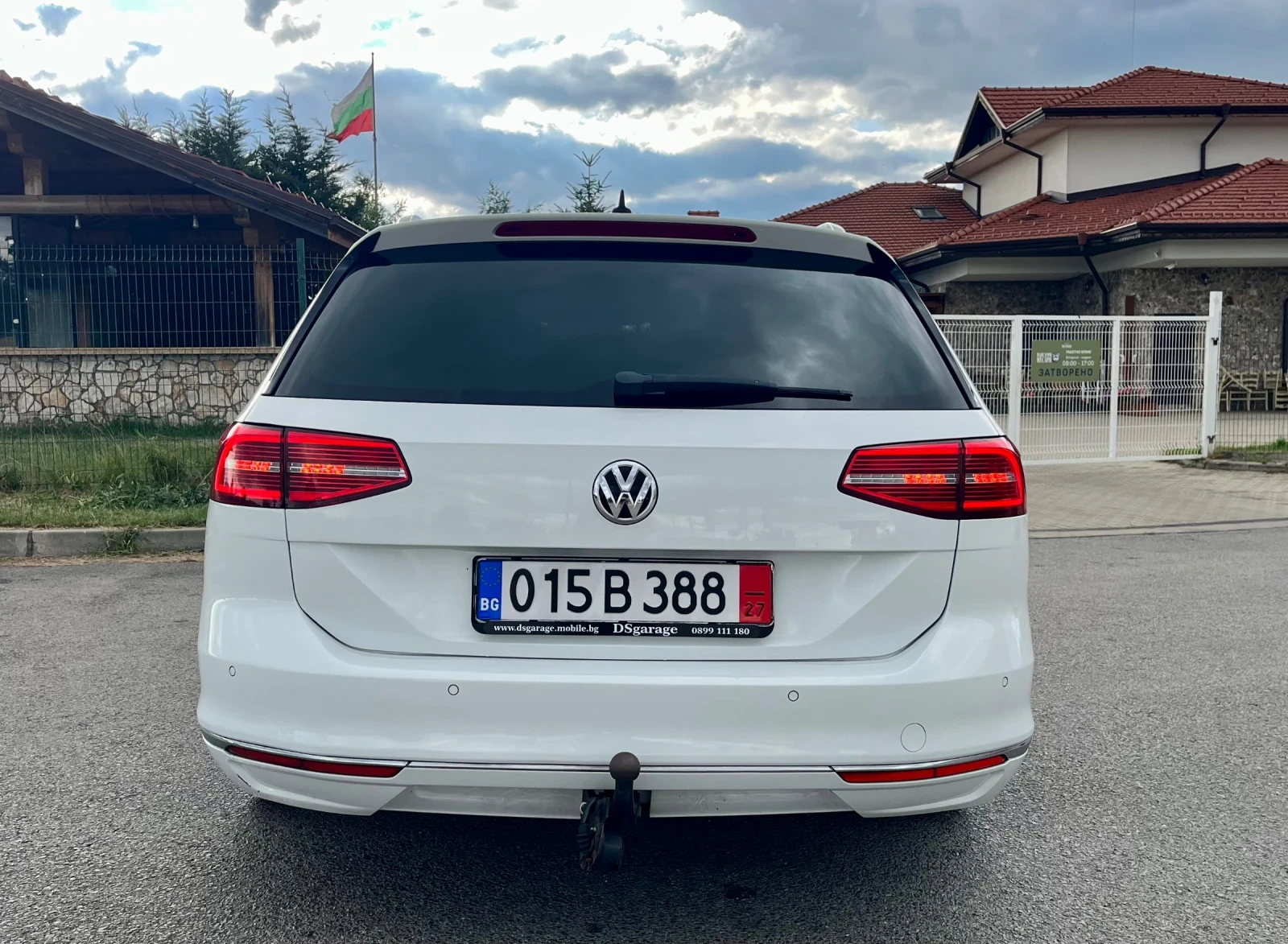 VW Passat 2.0TDI* Highline* LaserLED* Пано+ камера, снимка 8 - Автомобили и джипове - 55399346