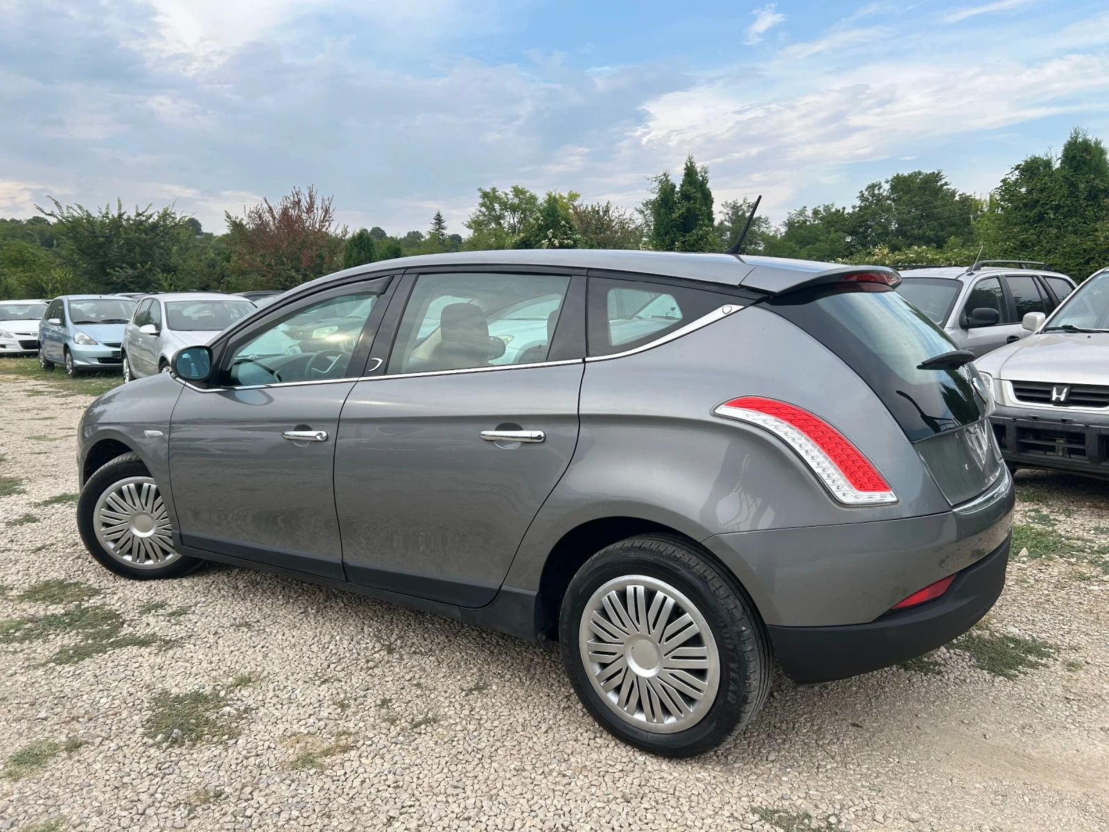 Lancia Delta 1.4 TURBO //ГАЗ// LED, снимка 5 - Автомобили и джипове - 55971704
