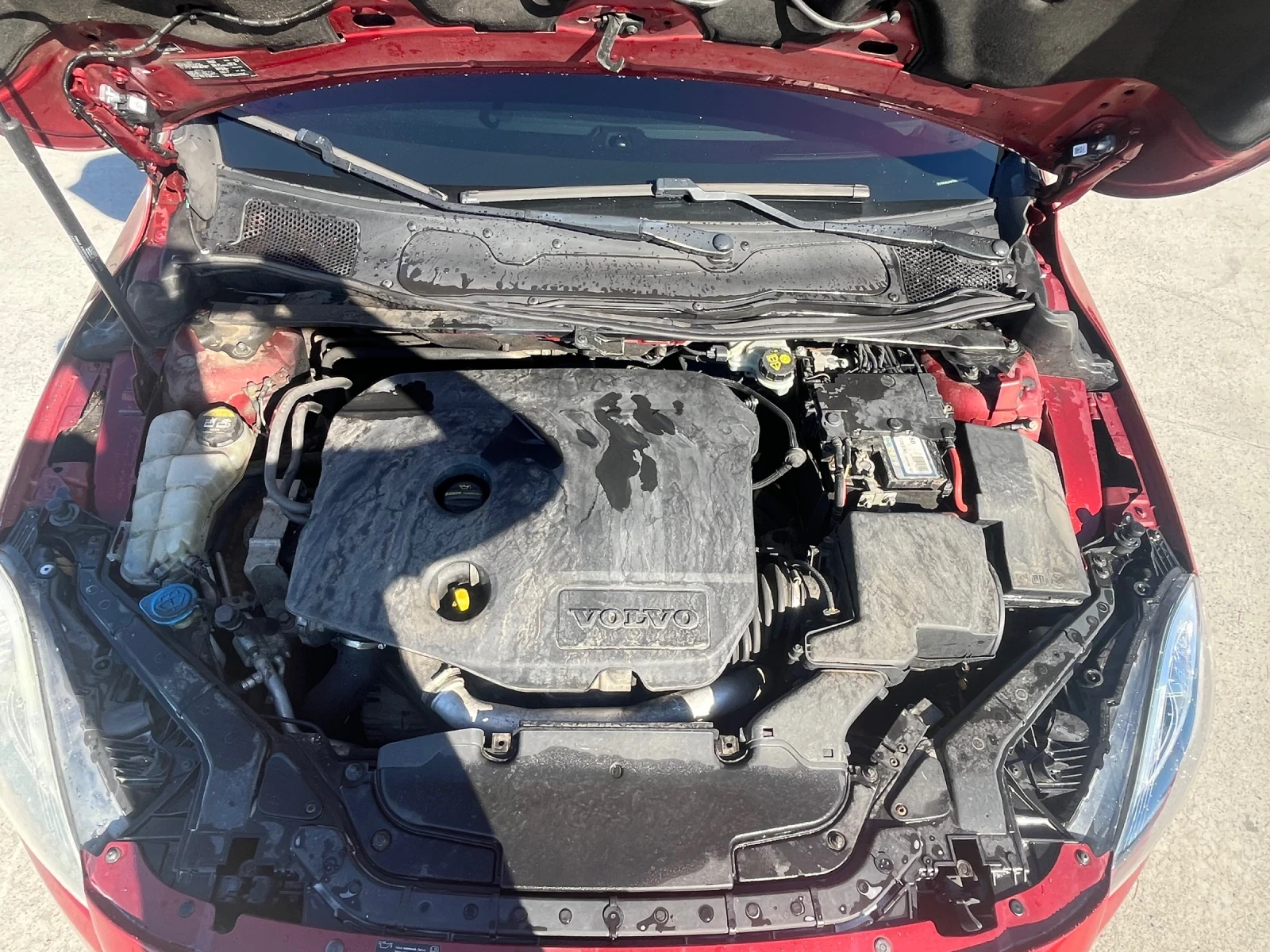 Volvo V40, снимка 16 - Автомобили и джипове - 56209340