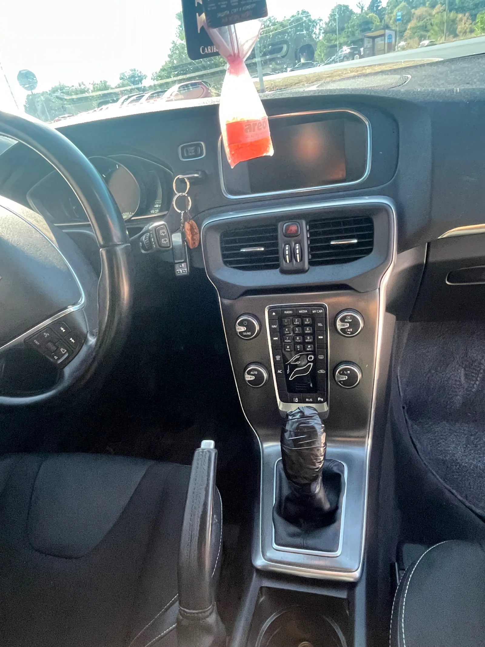 Volvo V40, снимка 5 - Автомобили и джипове - 56209340