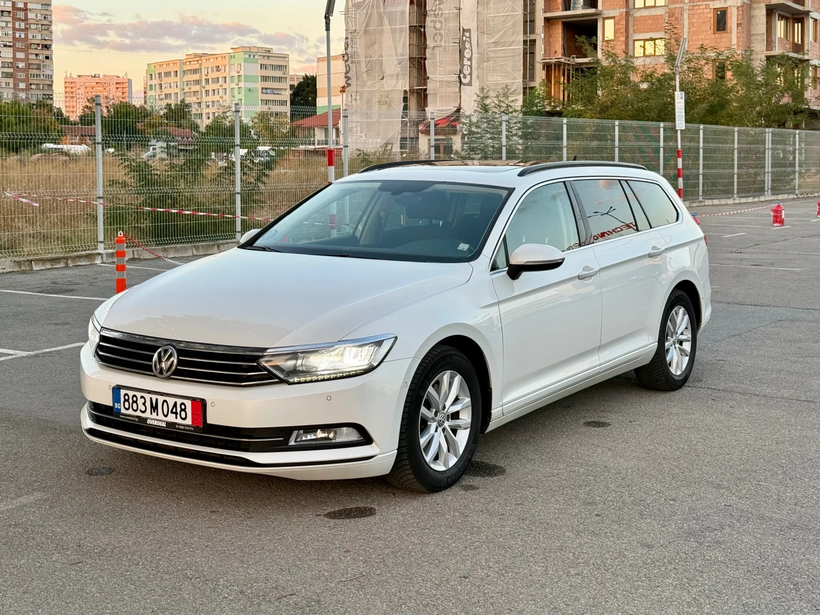 VW Passat 2.0 TDI COMFORTLINE 2017 150 к.с. DSG | DIGITAL | , снимка 2 - Автомобили и джипове - 56310148