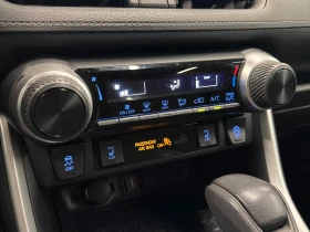 Toyota Rav4 * LE * АВТОКРЕДИТ * ГЛАВНО ПРЕДСТАВИТЕЛСТВО, снимка 12