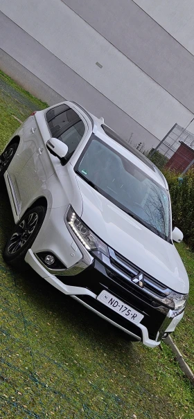 Mitsubishi Outlander PHEV, LUXORY, всички екстри + CARPLAY, снимка 10