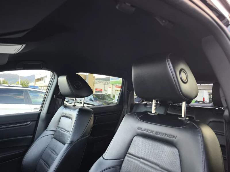 Honda Cr-v 2.0E-HEV 4X4 BLACK EDITION FULL SERVICE IN HONDA , снимка 10 - Автомобили и джипове - 52204019