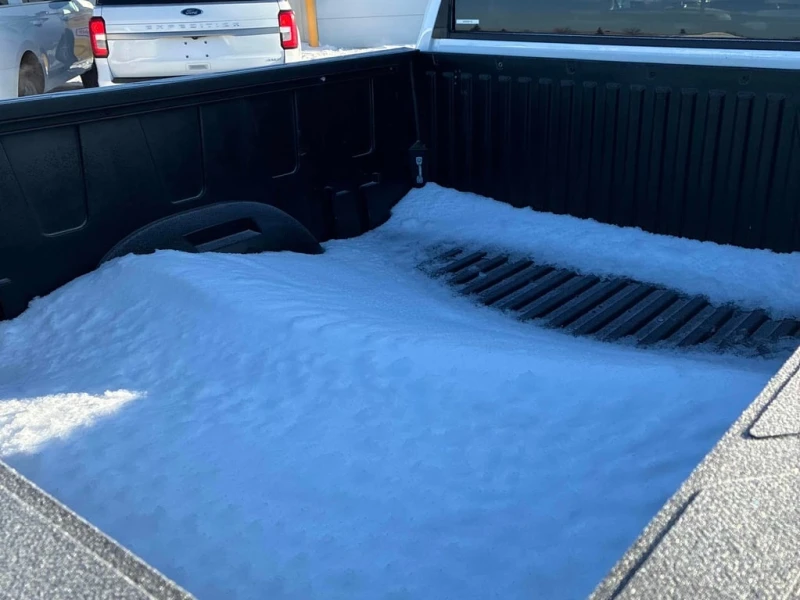 Toyota Tundra * SR5 * CARFAX * БЕЗ ПЪРВОНАЧАЛНА ВНОСКА, снимка 14 - Автомобили и джипове - 52943861