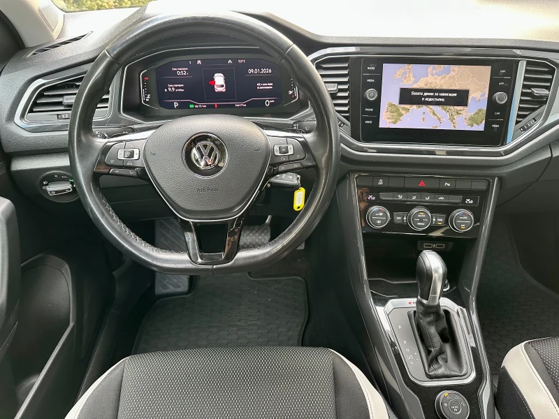 VW T-Roc 2.0tdi 150кс 4* 4 avtomat/distr/line asist/digital, снимка 13 - Автомобили и джипове - 53045423