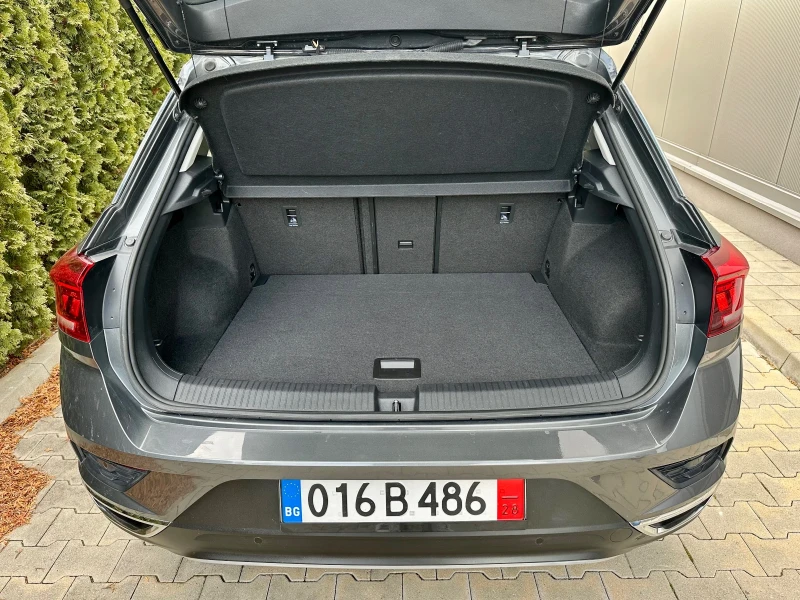 VW T-Roc 2.0tdi 150кс 4* 4 avtomat/distr/line asist/digital, снимка 14 - Автомобили и джипове - 53045423