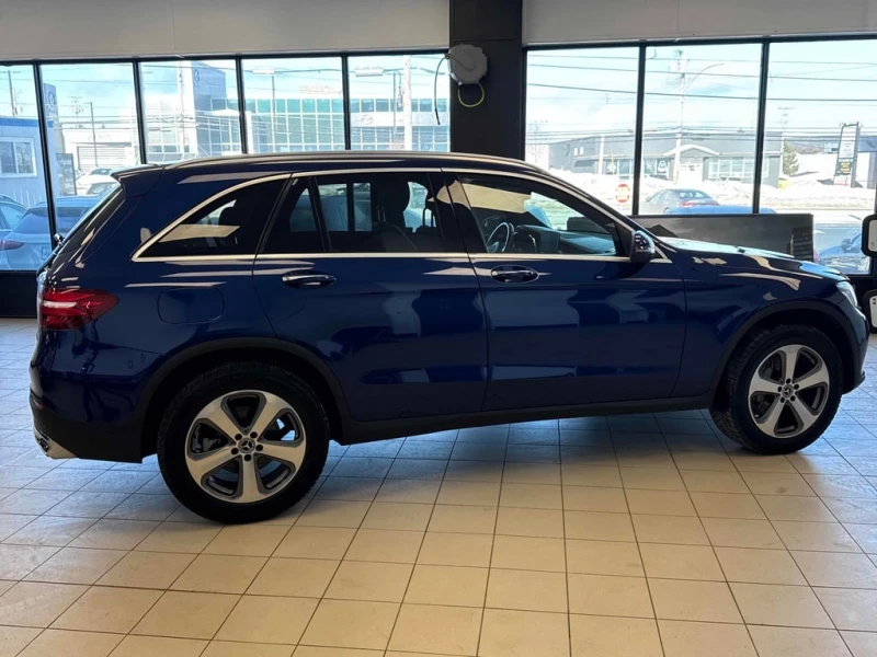 Mercedes-Benz GLC * 300 * CARFAX * БЕЗ ПЪРВОНАЧАЛНА ВНОСКА, снимка 3 - Автомобили и джипове - 53090777