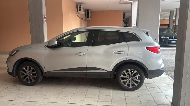 Renault Kadjar LED* NAVI* КАМЕРА* 167500км* 2022г* 1.5dci 116hp* , снимка 2 - Автомобили и джипове - 53178577
