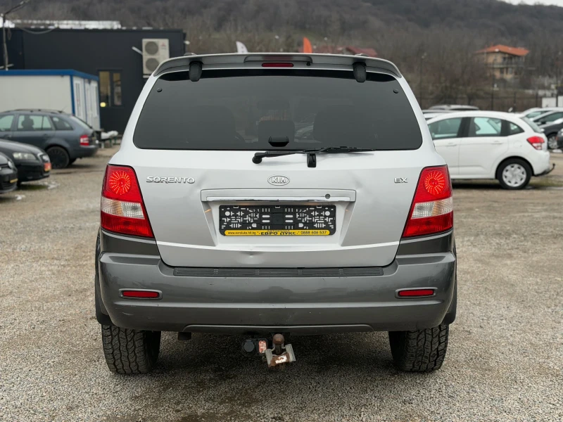 Kia Sorento 2.4i 140кс 4х4 КЛИМАТРОНИК НОВИ ГУМИ, снимка 5 - Автомобили и джипове - 53430987
