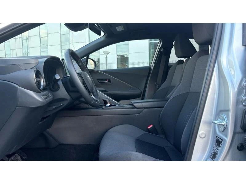 Toyota C-HR 1.8 HEV E-CVT CLUB FWD, снимка 12 - Автомобили и джипове - 53210047