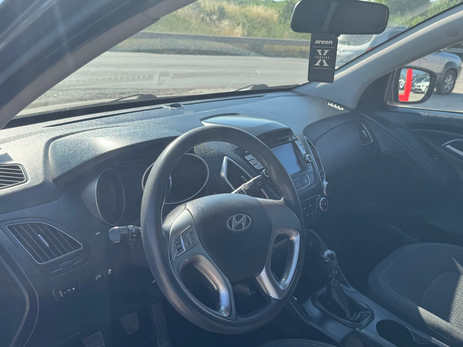 Hyundai IX35 1.7CRDI* ПАРКТРОНИК* НАВИГАЦИЯ* СОБСТВЕН ЛИЗИНГ - изображение 9