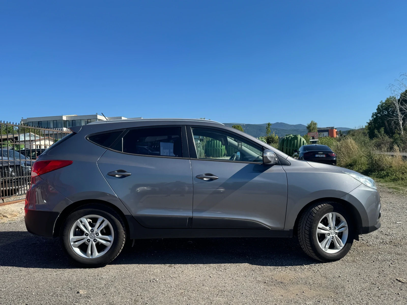 Hyundai IX35 1.7CRDI* ПАРКТРОНИК* НАВИГАЦИЯ* СОБСТВЕН ЛИЗИНГ - изображение 8