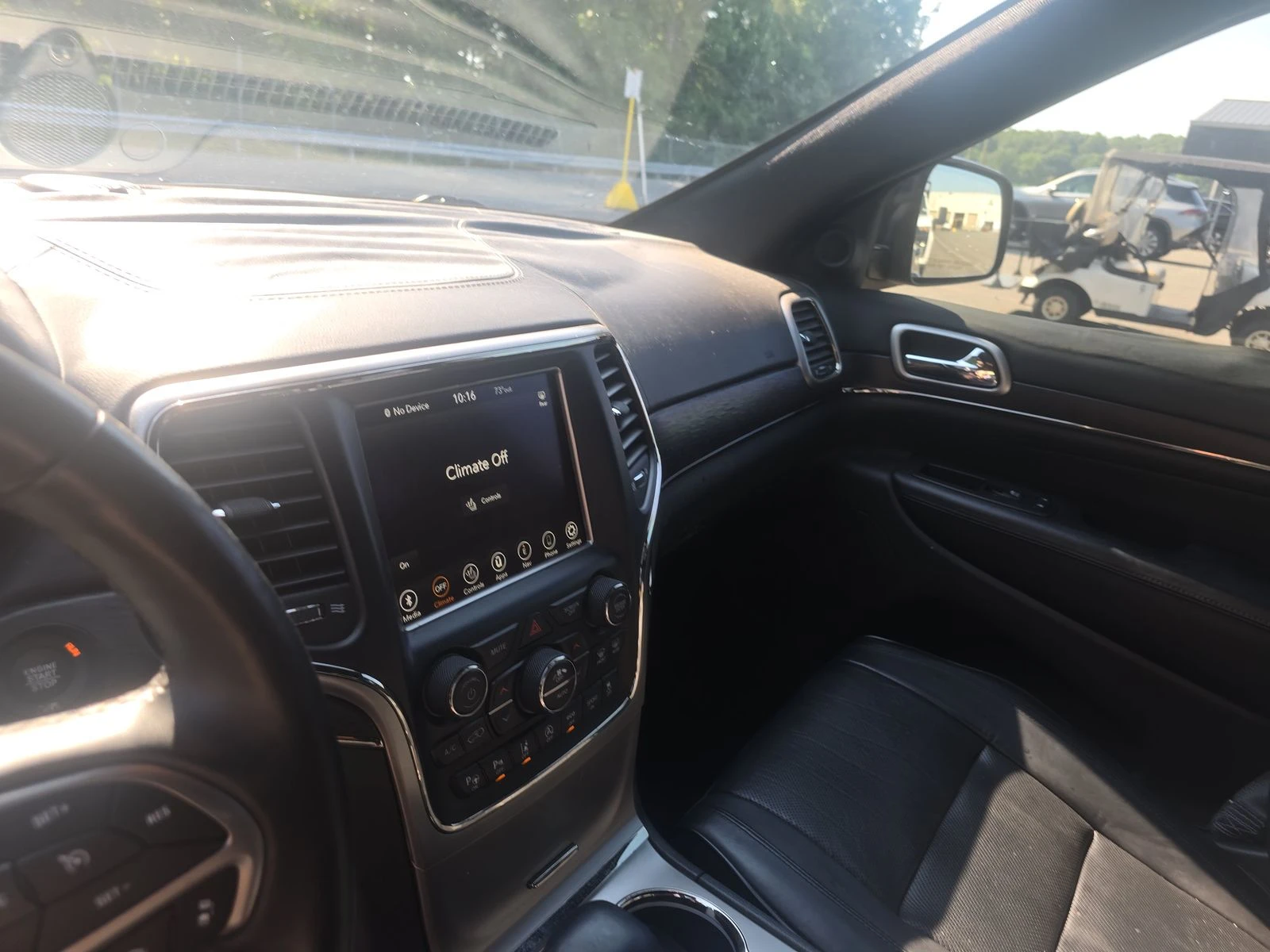 Jeep Grand cherokee High Altitude* 8ZF* 4x4* Distronic* Keyless* Обдух - изображение 8