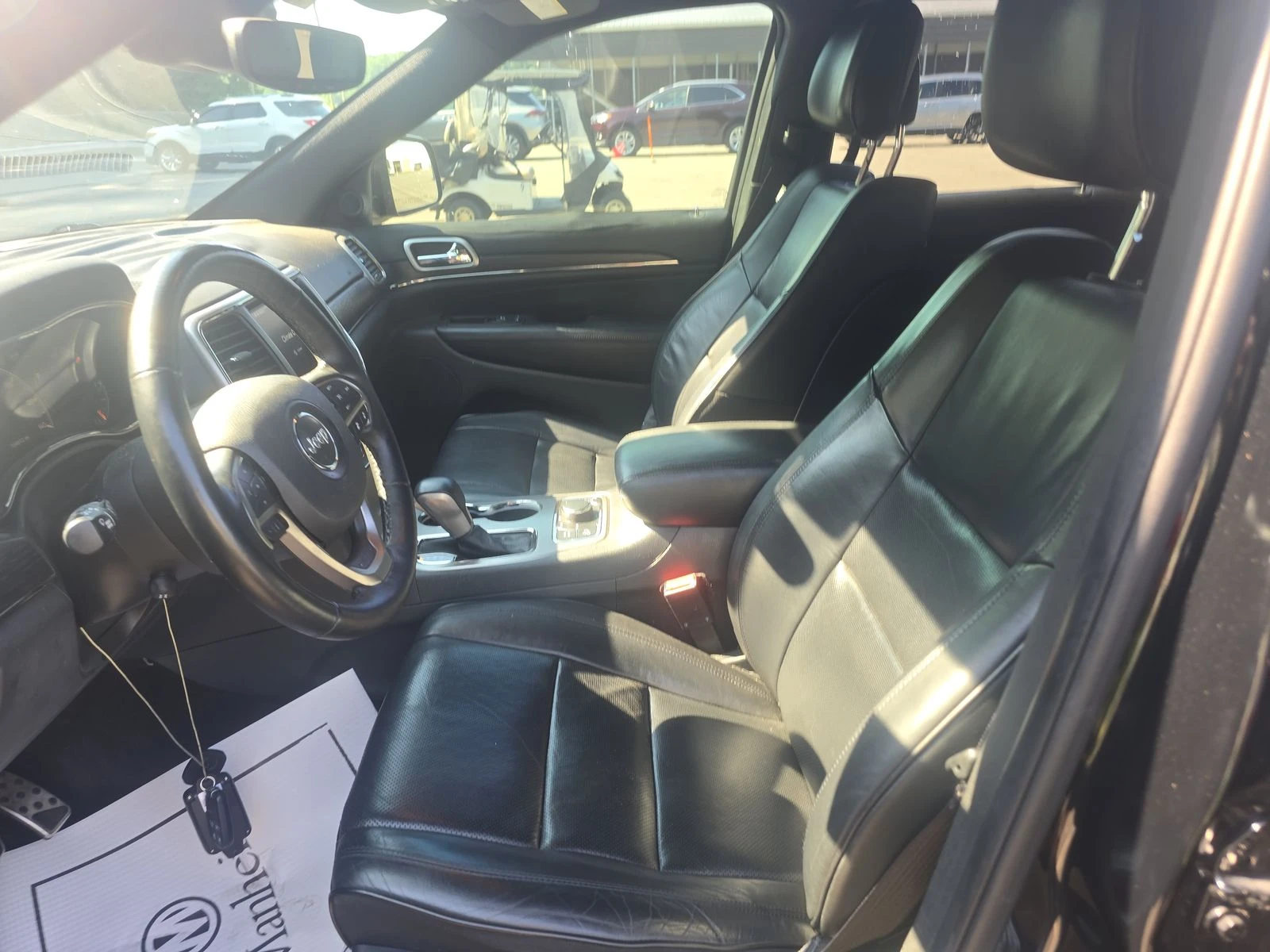 Jeep Grand cherokee High Altitude* 8ZF* 4x4* Distronic* Keyless* Обдух - изображение 5