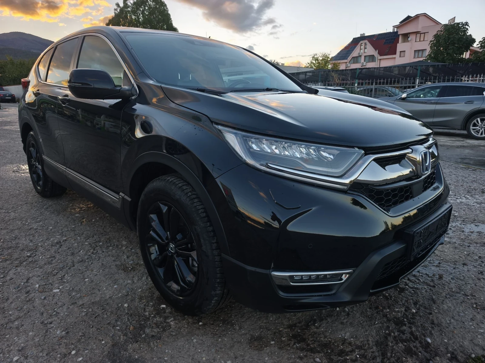 Honda Cr-v 2.0E-HEV 4X4 BLACK EDITION FULL SERVICE IN HONDA  - изображение 3