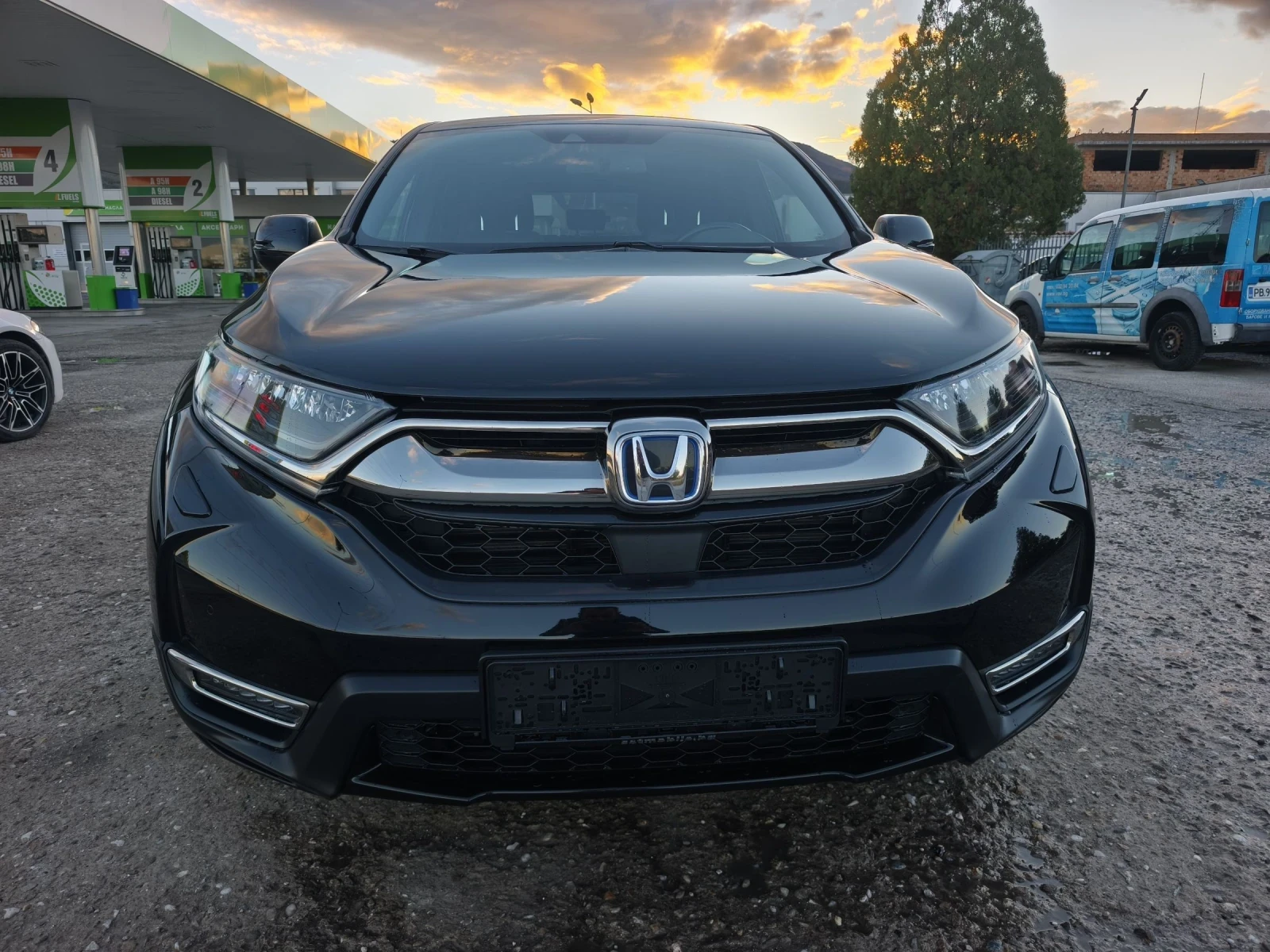 Honda Cr-v 2.0E-HEV 4X4 BLACK EDITION FULL SERVICE IN HONDA  - изображение 2