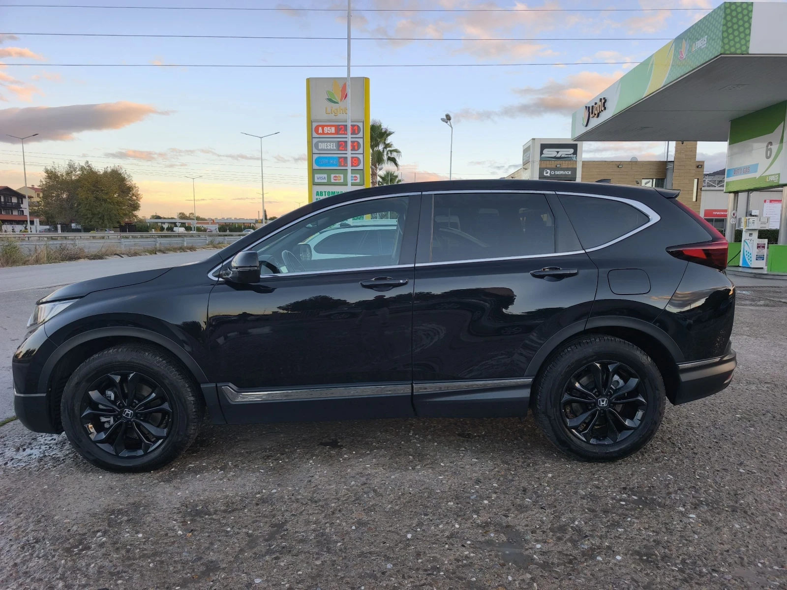 Honda Cr-v 2.0E-HEV 4X4 BLACK EDITION FULL SERVICE IN HONDA  - изображение 6