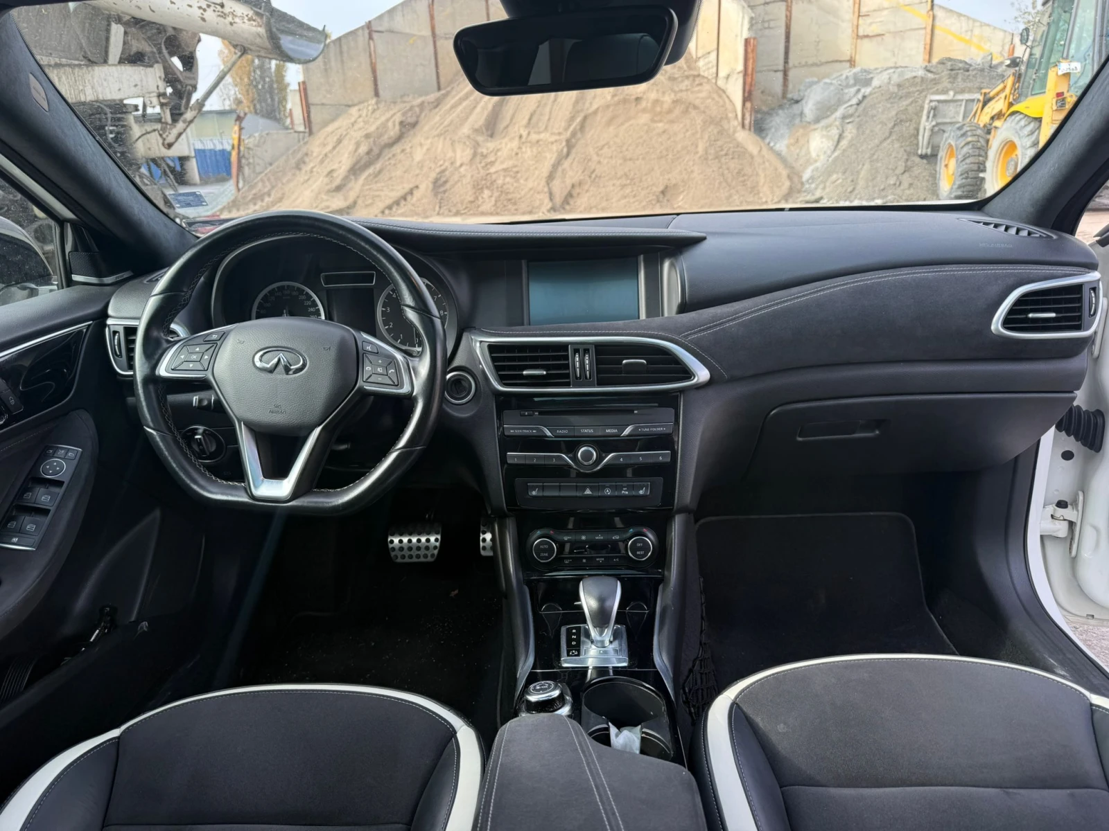 Infiniti Q30 S - изображение 9