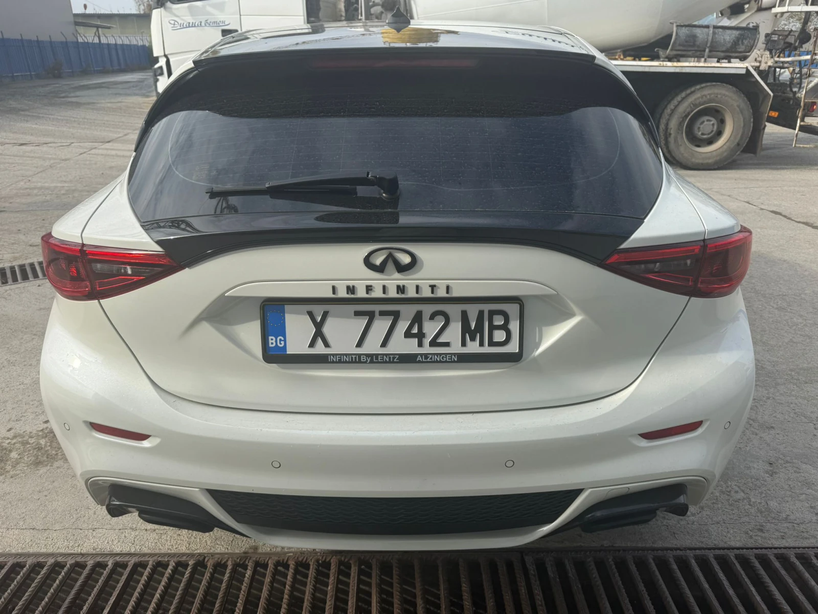 Infiniti Q30 S - изображение 4