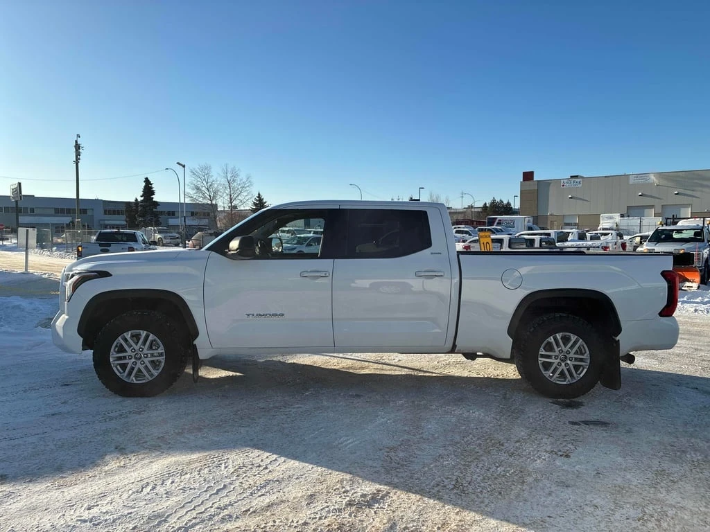 Toyota Tundra * SR5 * CARFAX * БЕЗ ПЪРВОНАЧАЛНА ВНОСКА - изображение 2