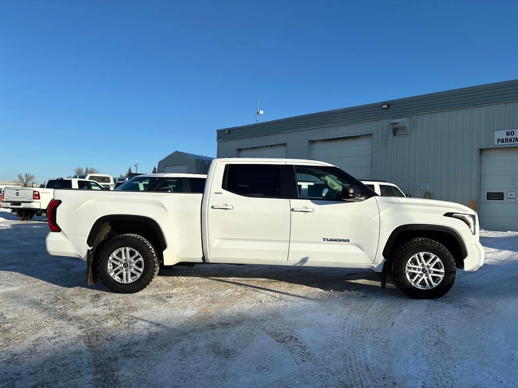 Toyota Tundra * SR5 * CARFAX * БЕЗ ПЪРВОНАЧАЛНА ВНОСКА - изображение 3