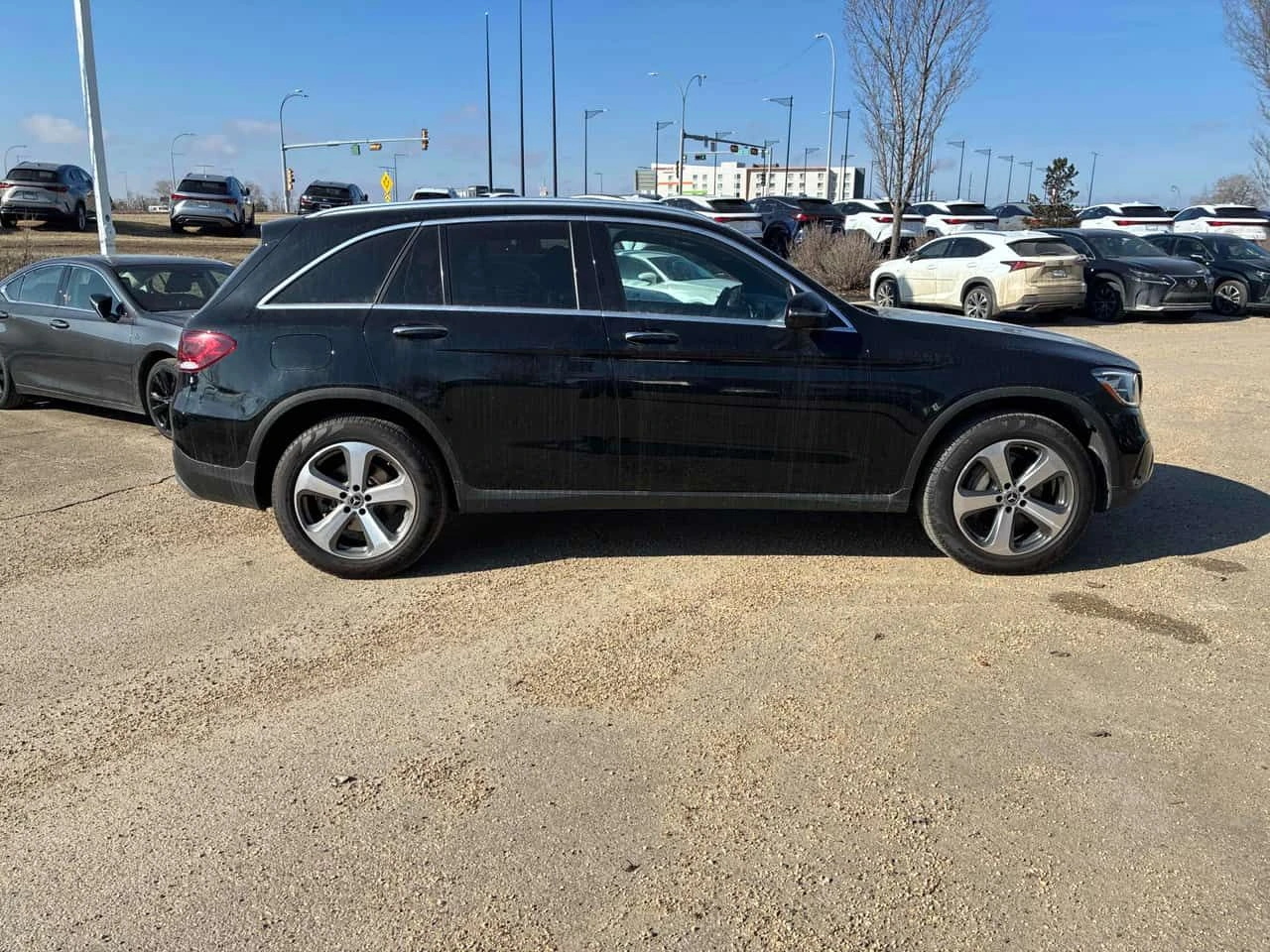 Mercedes-Benz GLC 300 * PANO* ПОДГРЕВИ* KEYLESS* CARFAX, снимка 3 - Автомобили и джипове - 54197232