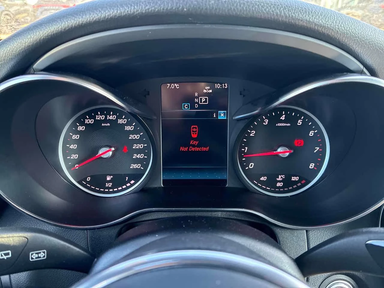 Mercedes-Benz GLC 300 * PANO* ПОДГРЕВИ* KEYLESS* CARFAX, снимка 8 - Автомобили и джипове - 54197232