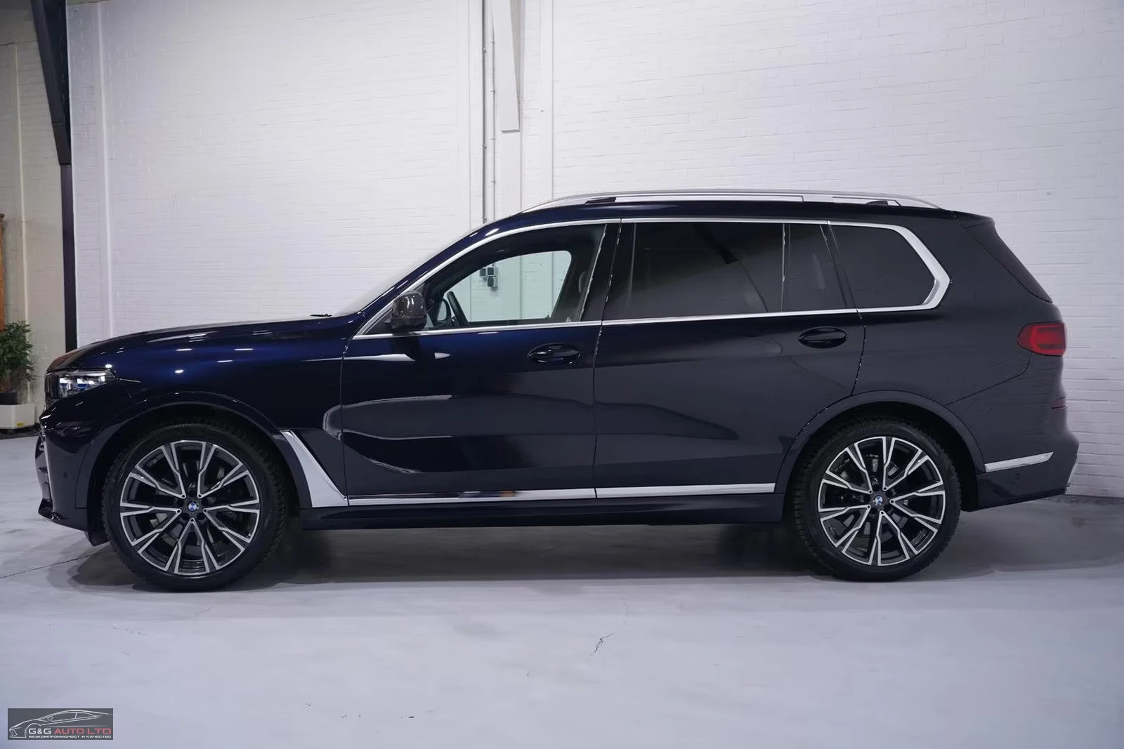 BMW X7 40i/333HP/M-SPORT/360/CARBON/PANO/KLESS/413z | Mobile.bg � ����������� 3