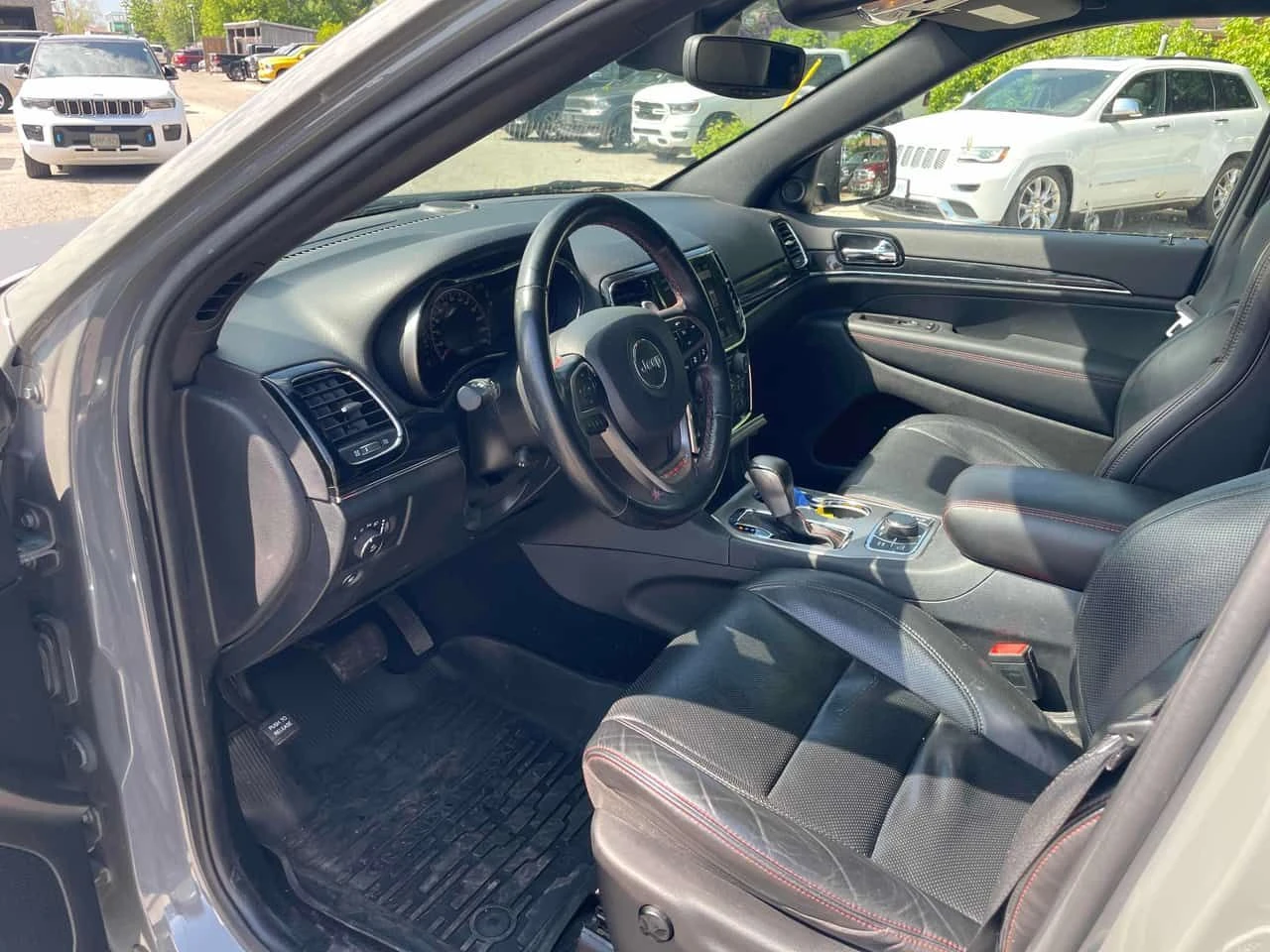 Jeep Grand cherokee * Trailhawk * CARFAX * ПОДГРЕВИ * ПАНО * KEYLESS, снимка 5 - Автомобили и джипове - 54642572