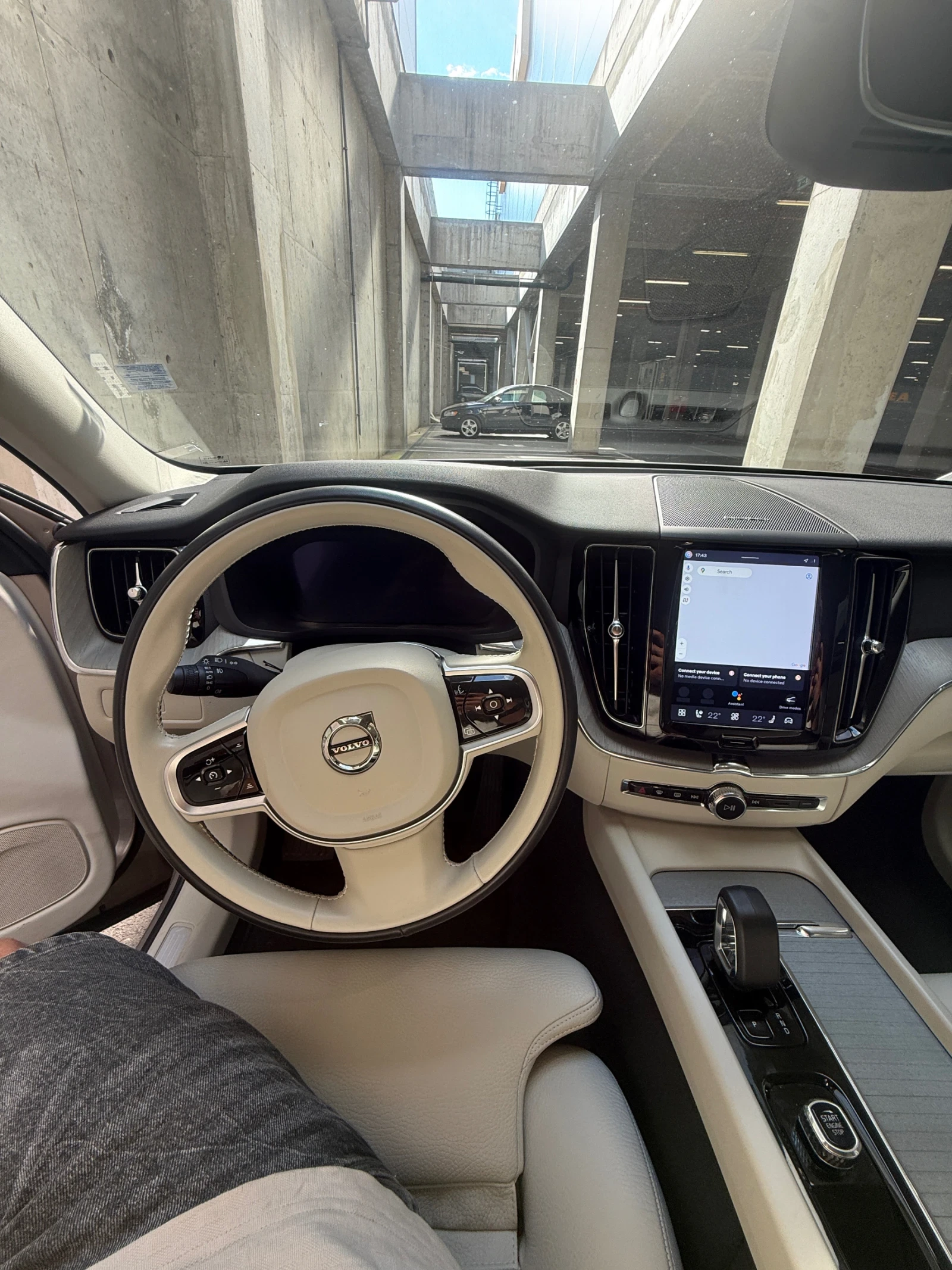 Volvo XC60 2.0 Hybrid, снимка 6 - Автомобили и джипове - 54943732