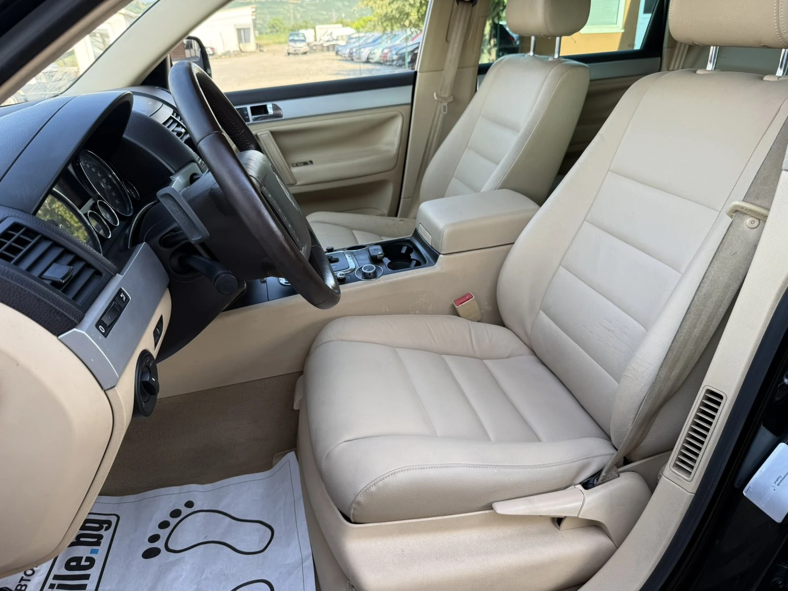 VW Touareg 3.0TDI КОЖА АВТОМАТ, снимка 8 - Автомобили и джипове - 55084591