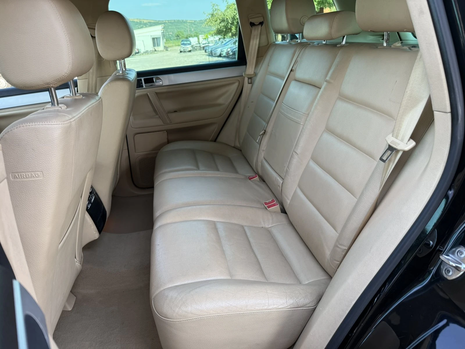 VW Touareg 3.0TDI КОЖА АВТОМАТ, снимка 14 - Автомобили и джипове - 55084591